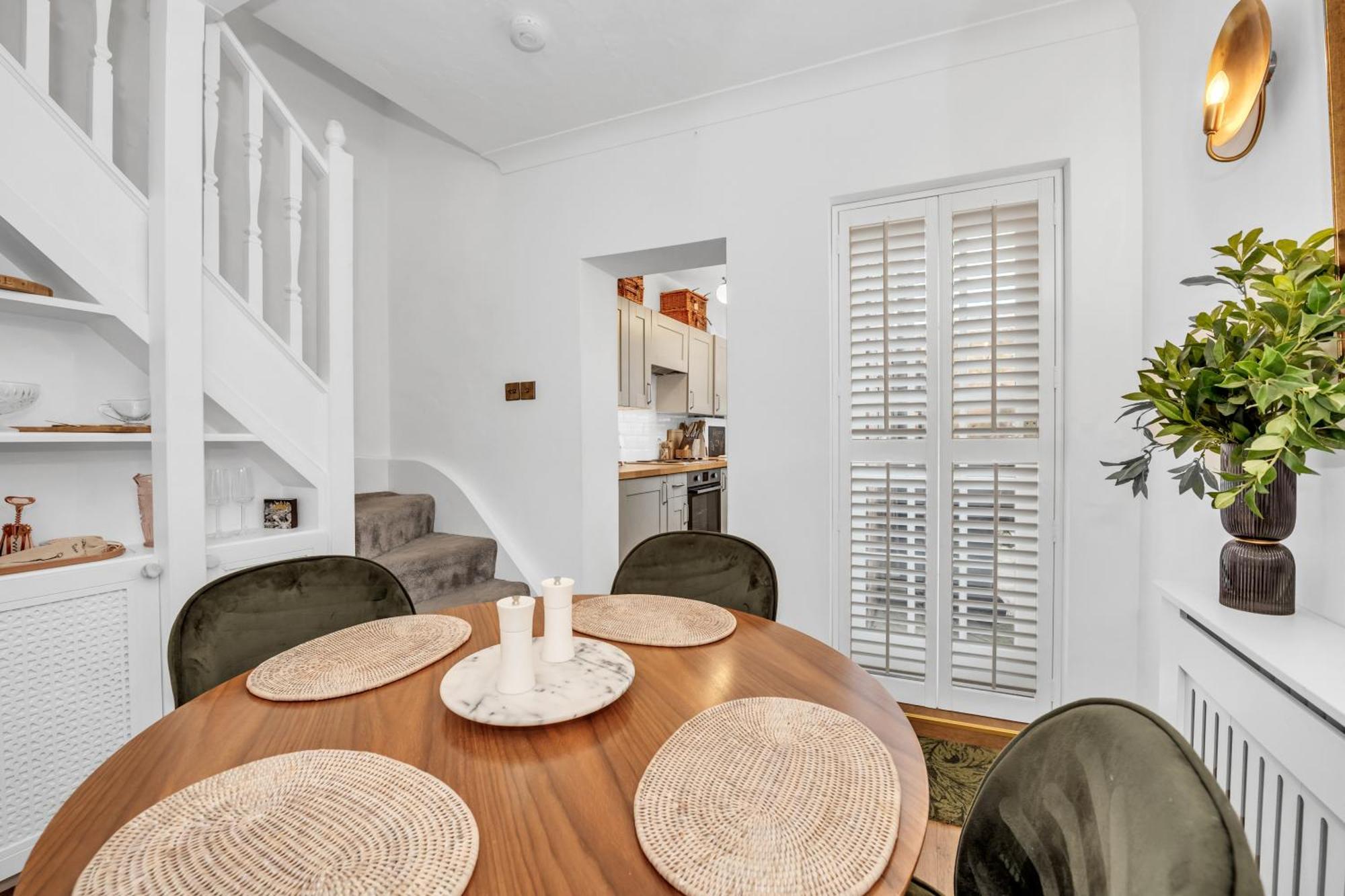 Charming Church Walk, Long Melford - 2 Bedroom Property With Parking Eksteriør bilde