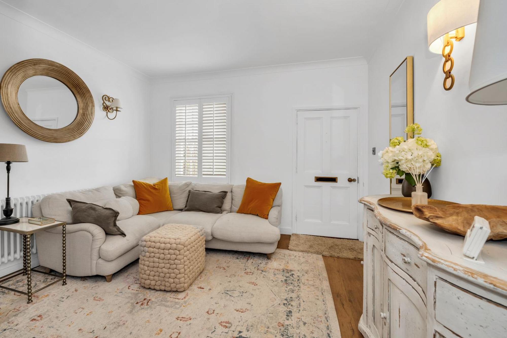 Charming Church Walk, Long Melford - 2 Bedroom Property With Parking Eksteriør bilde
